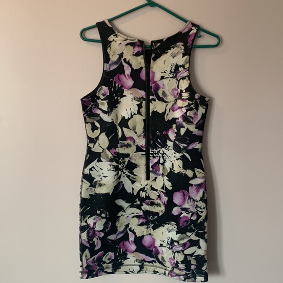 SUMMER DRESS - Picture 2 of 3